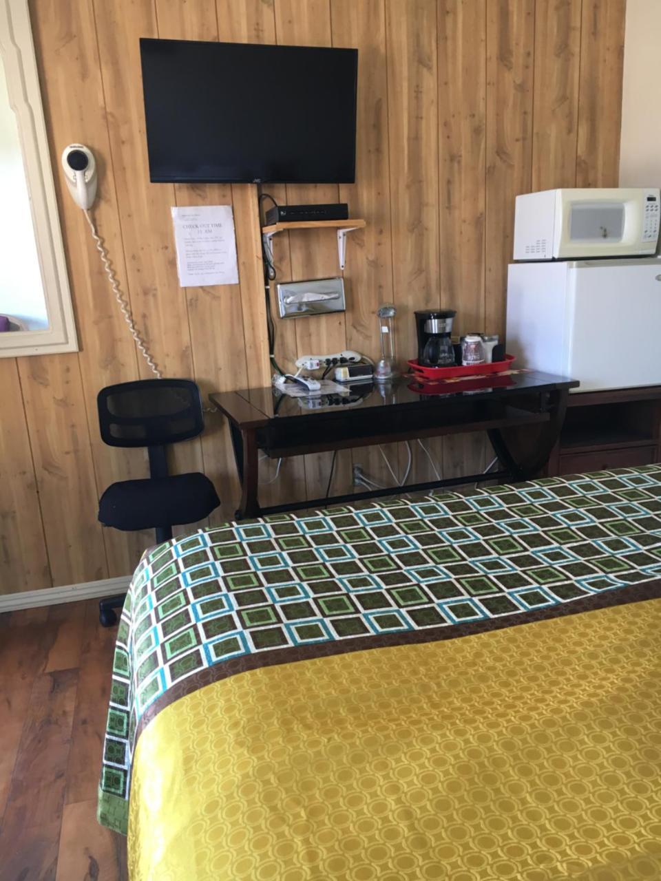 Diamond View Motel ซูซานวิลล์ ภายนอก รูปภาพ