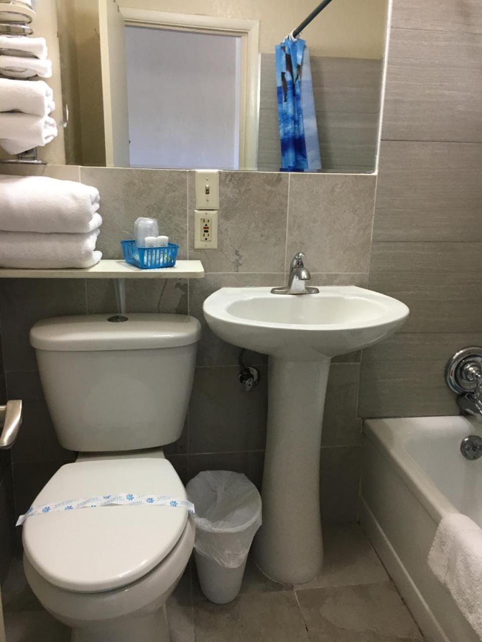 Diamond View Motel ซูซานวิลล์ ภายนอก รูปภาพ